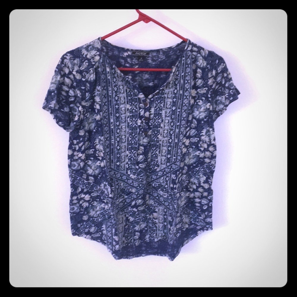 Like new lucky brand shirt!